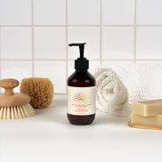 Ser de corp Silk Skin, Condimente & Santal