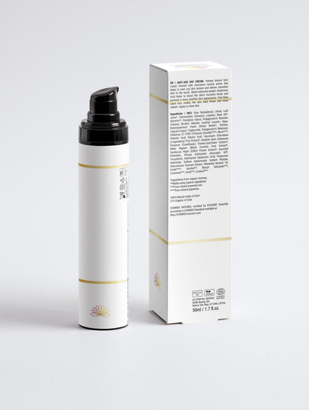 Pure Hyaluronic Cream, 100% natural, with anti-aging properties in 50 ml packaging, featuring marine extract and multi-weight hyaluronic acid.
