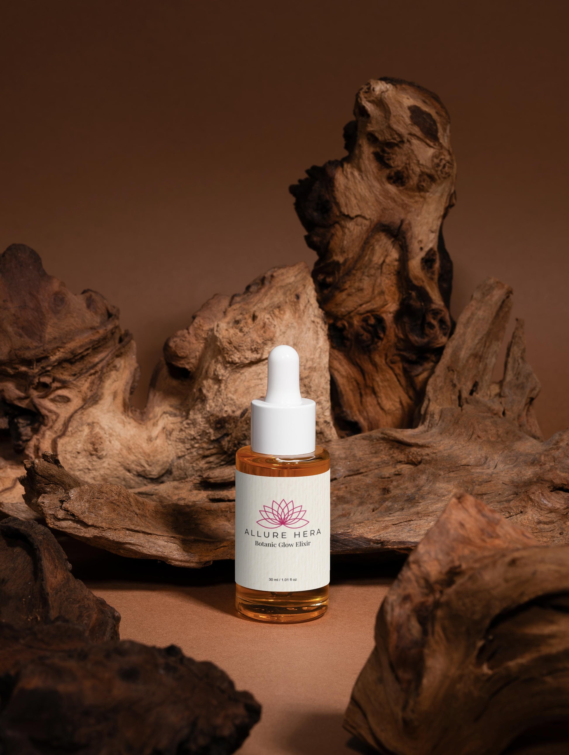 Ulei facial 99% natural și 62% organic, Botanic Glow Elixir hidratează, regenerează și redă strălucirea